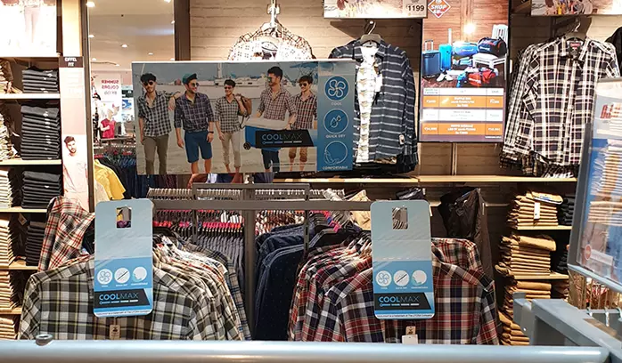 In-story display of Buffalo’s summer shirts with co-branded merchandising tools promoting its use of COOLMAX® technology.